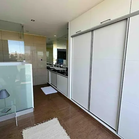 Luis With Heated Swimming Pool Dom wakacyjny *