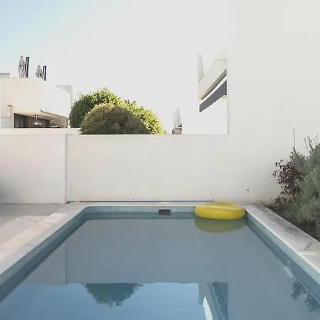 Luis With Heated Swimming Pool Dom wakacyjny *