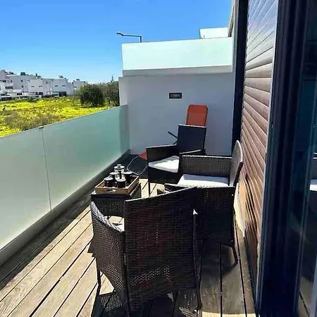 Dom wakacyjny Luis With Heated Swimming Pool Luz de Tavira